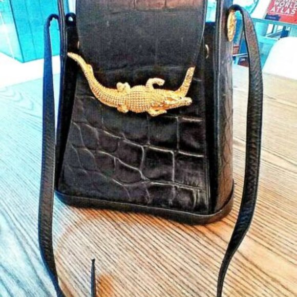VINTAGE ALLIGATOR PINKY BLACK SHOULDER BAG JUST GORGEOUS AND VERY RARE - Picture 1 of 8